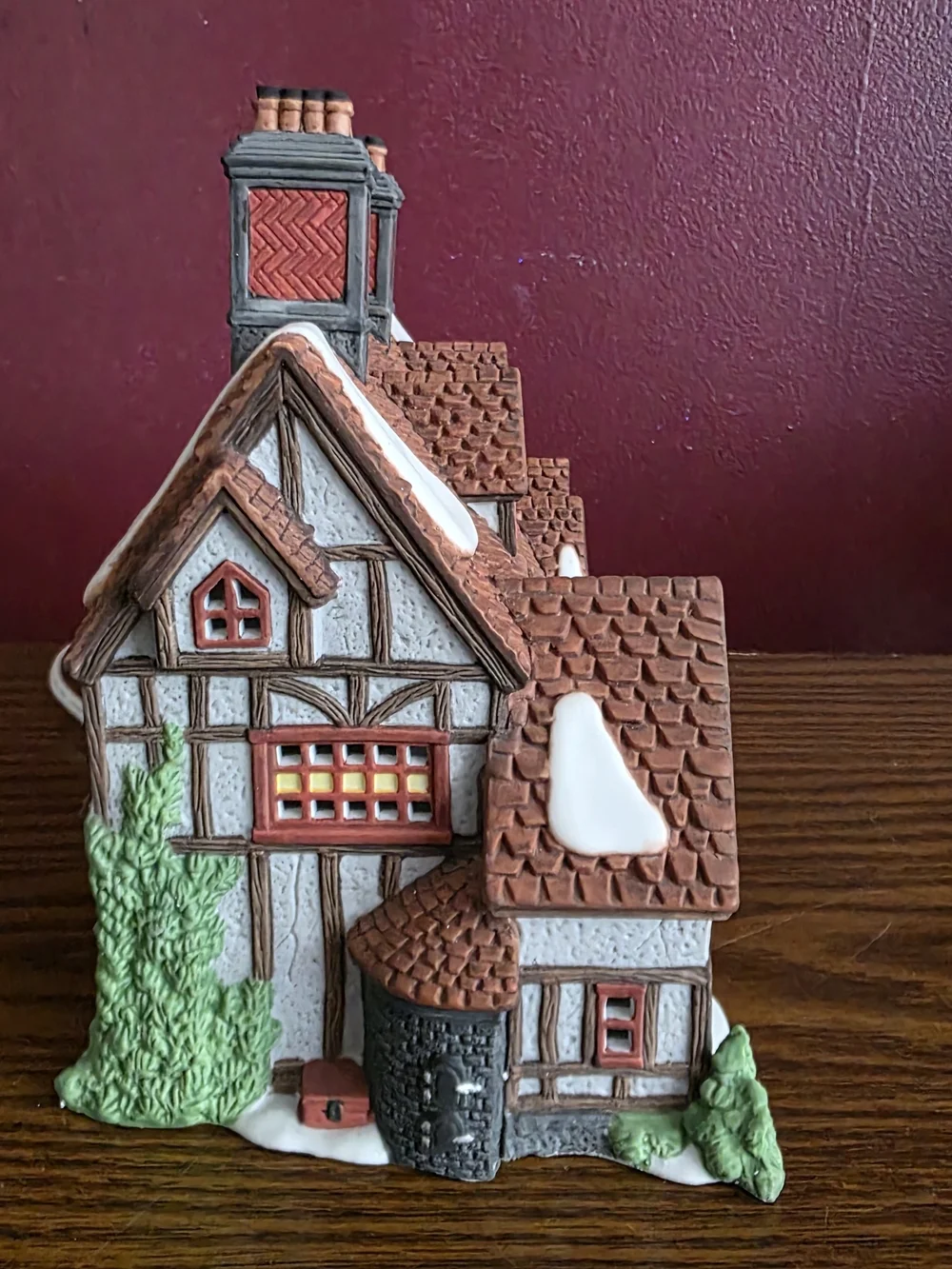 VTG Dept 56 Dickens' Village Ashbury Inn Illuminated Painted Porcelain 1991 Box